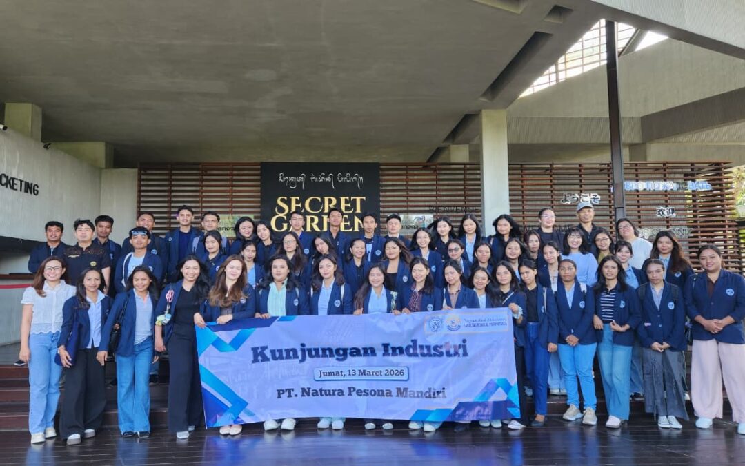 Membangun Jiwa Sociopreneur : Mahasiswa Akuntansi Undhira Gali Ilmu di PT Natura Pesona Mandiri & Jungle Gold Bali